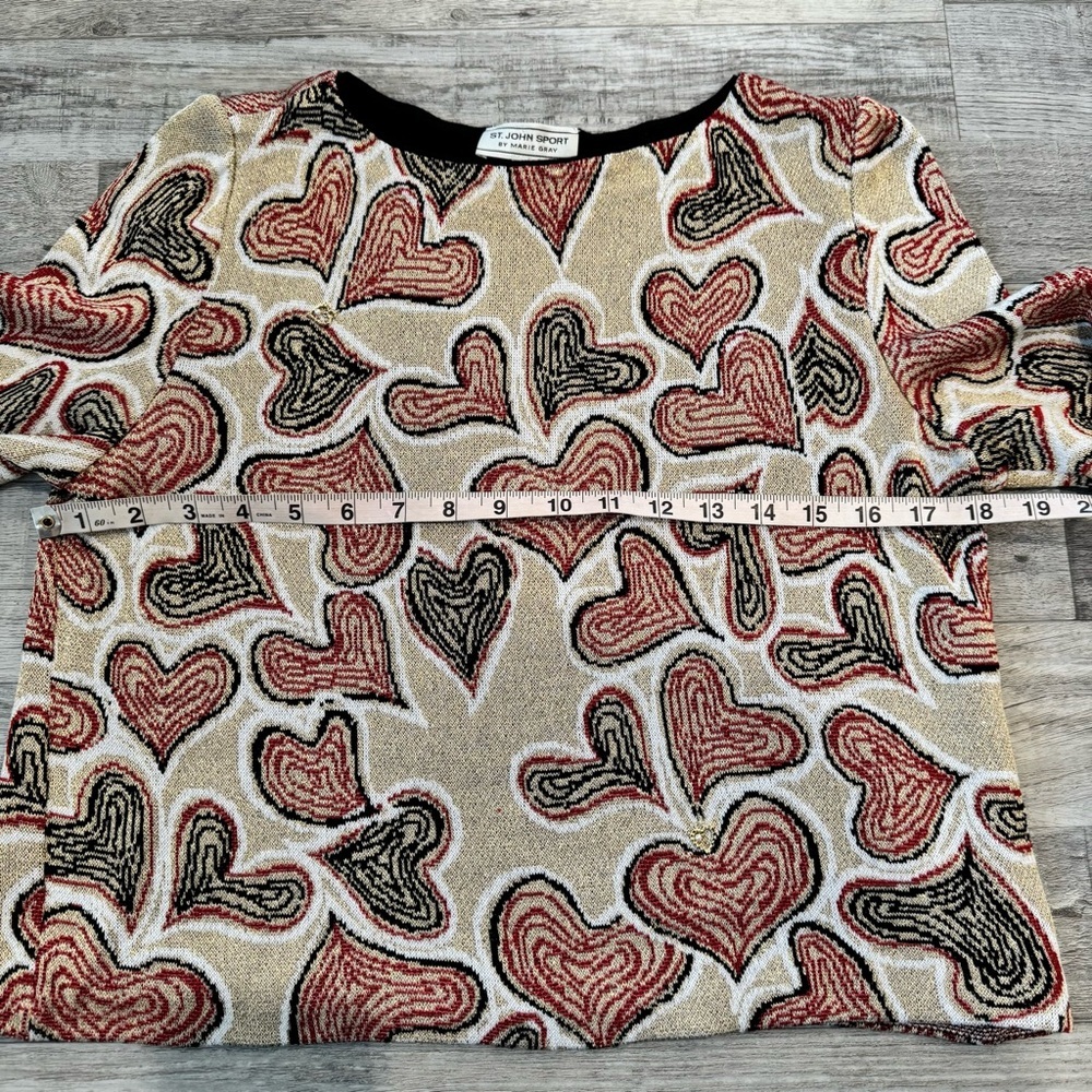 St John Sport gold red black heart print 3/4 sleeve sweater women’s small E32 - Picture 8 of 9